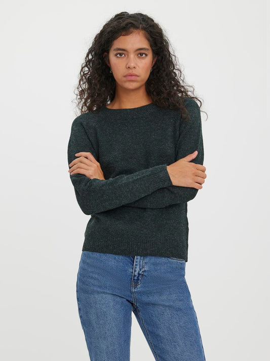 model_shot-front