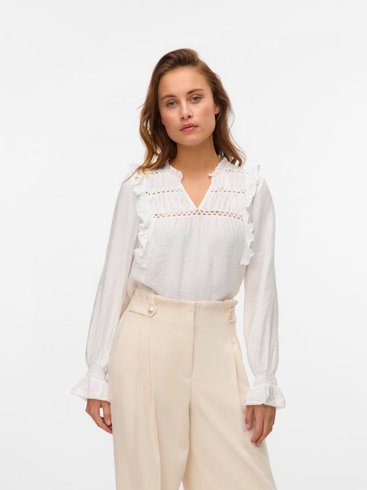 model_shot-front