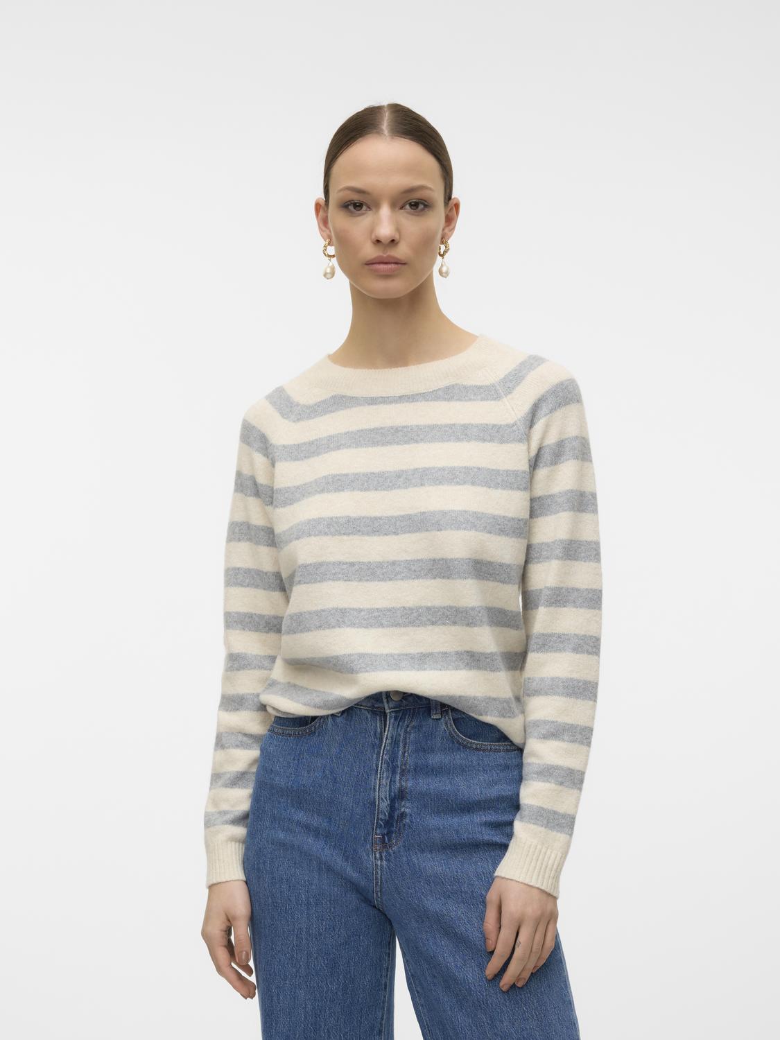 model_shot-front