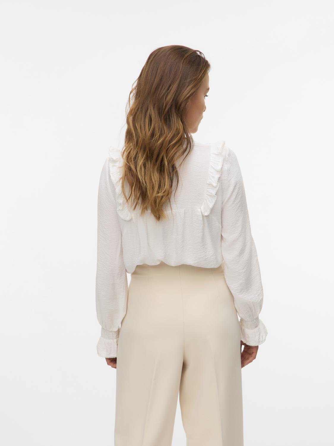 model_shot-back